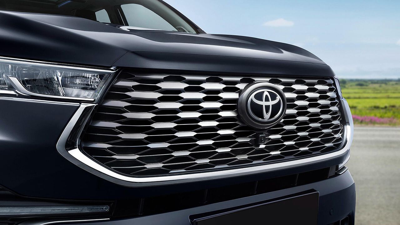 Toyota Innova Hycross Front Logo