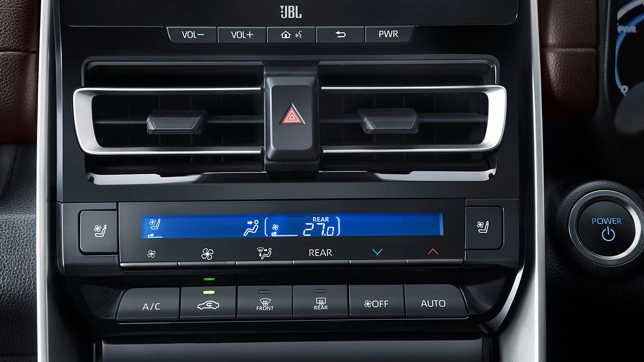 Toyota Innova Hycross AC Controls