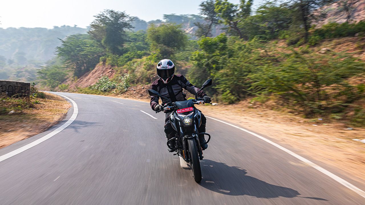 Bajaj Pulsar 150 Motion