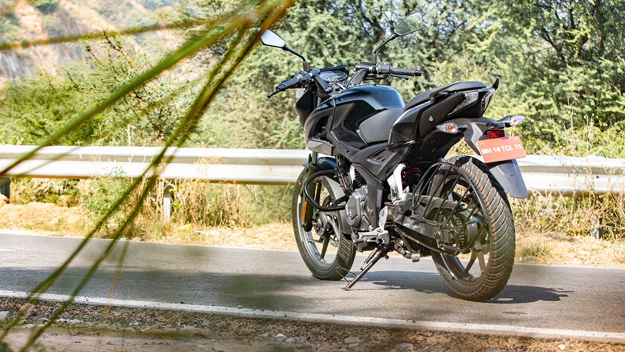 Bajaj Pulsar 150 Rear Three Quarter