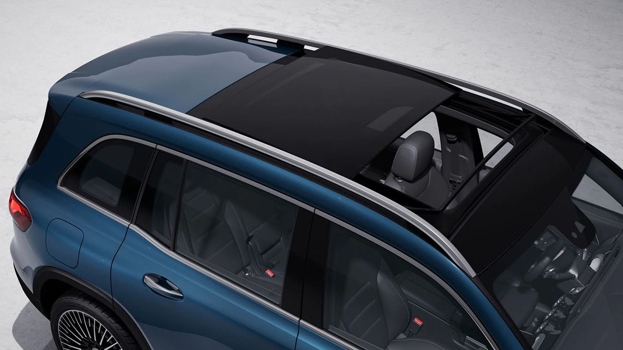 Mercedes Benz EQB Panoramic Sliding Sunroof1