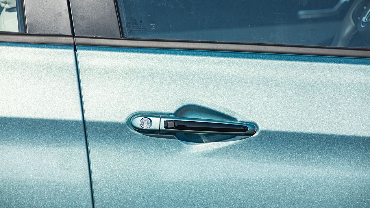 Tata Tiago EV door lid