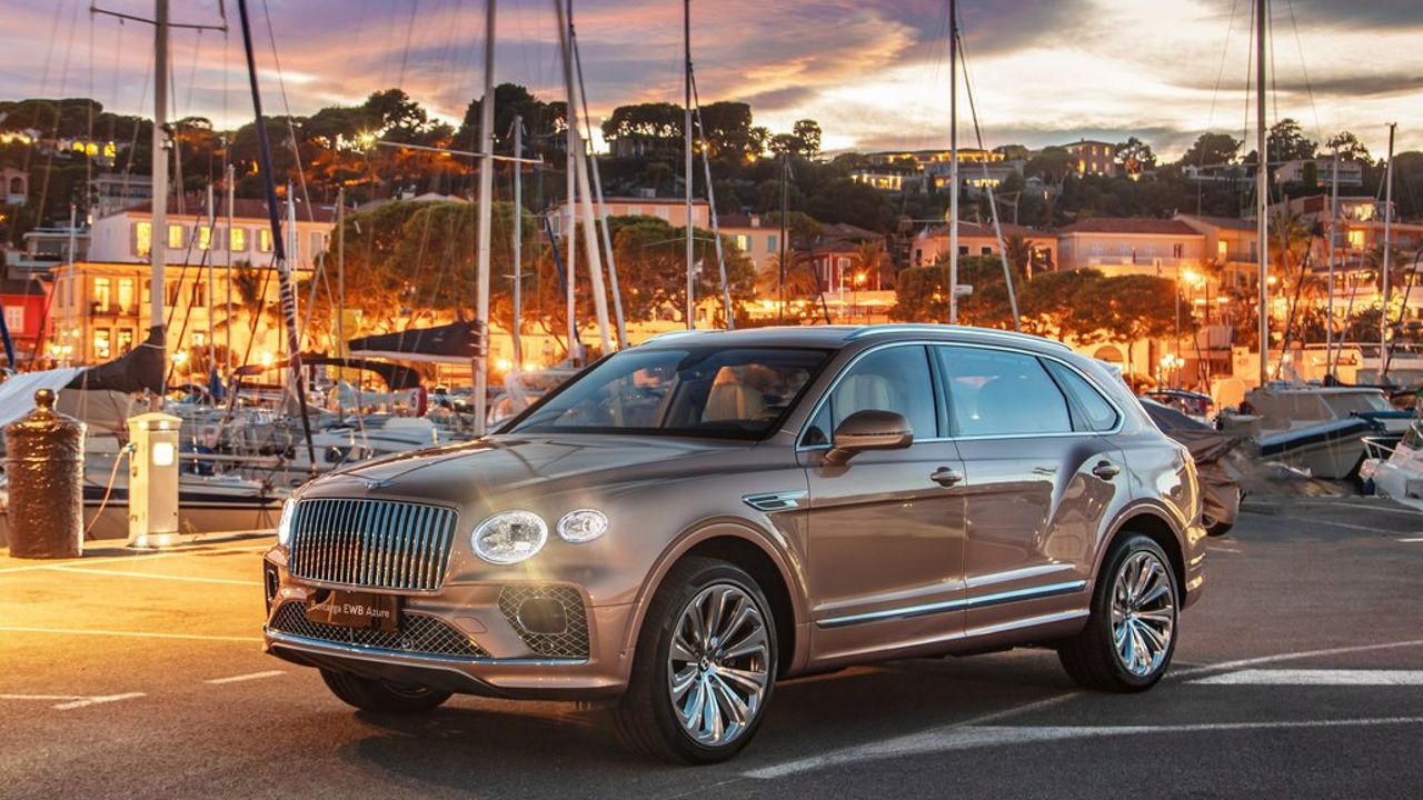 Bentley Bentayga EWB 2023