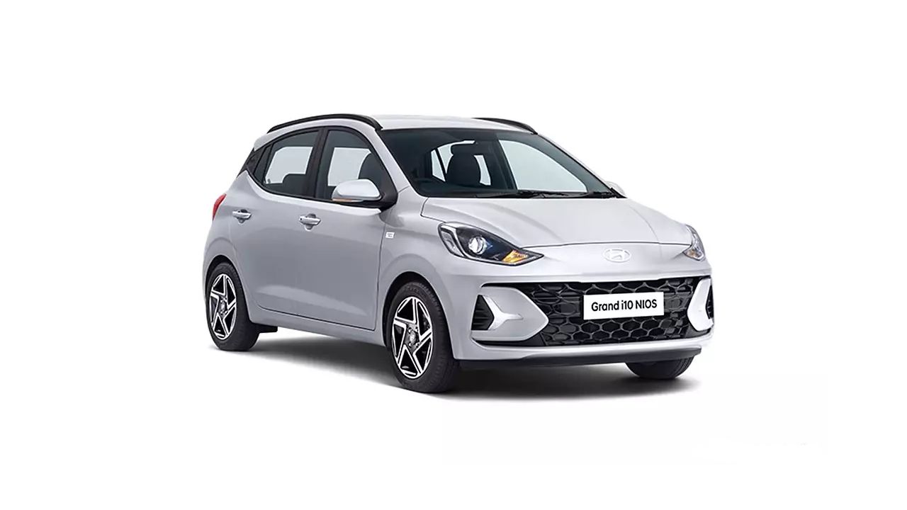 Hyundai Grand i10 Nios Facelift Typhoon Silver