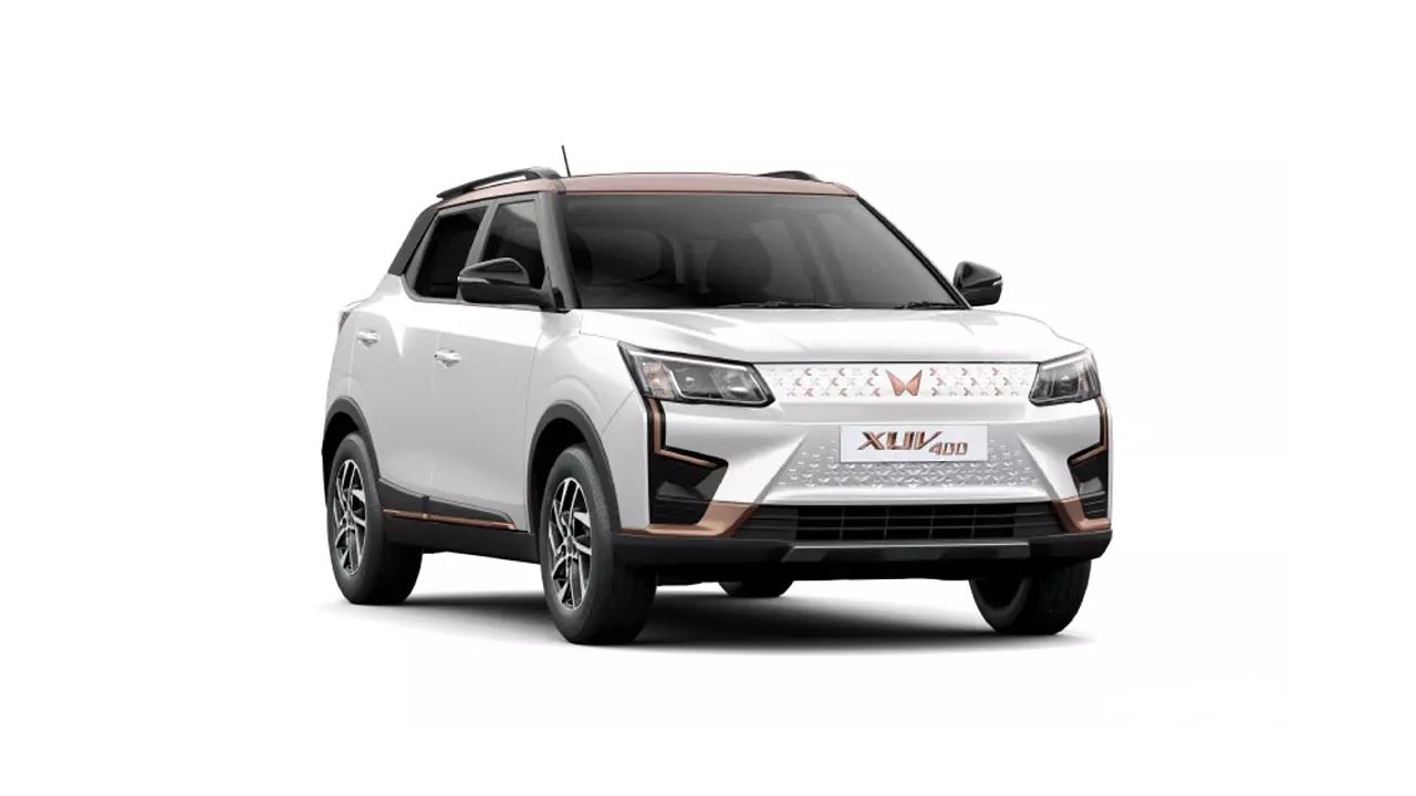 Mahindra XUV400 Satin Copper Everest White