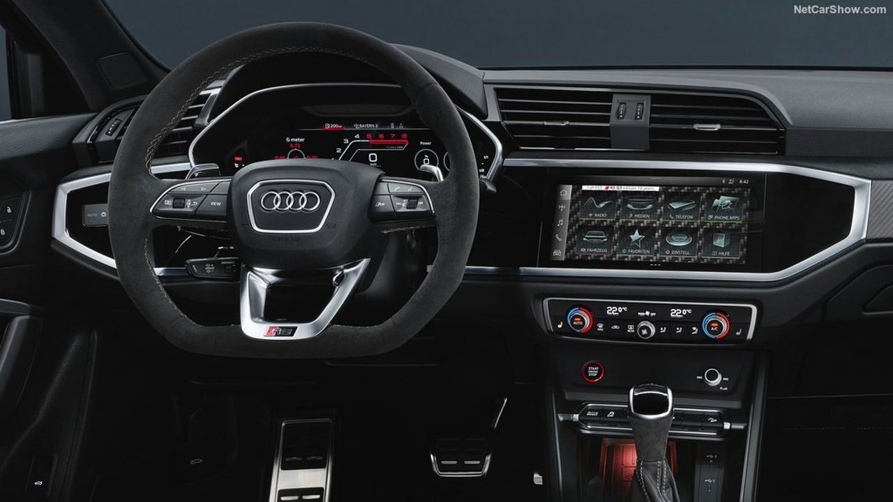 Audi RS Q3 Sportback Interior