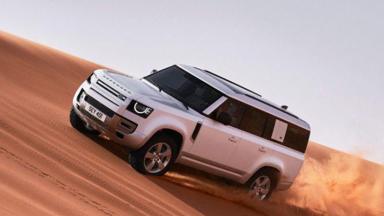 Land Rover Defender 130