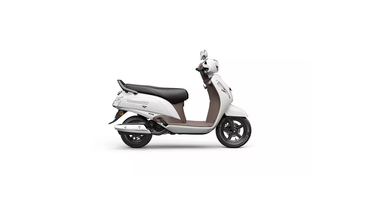 Suzuki Access 125 2023 Pearl Mirage White