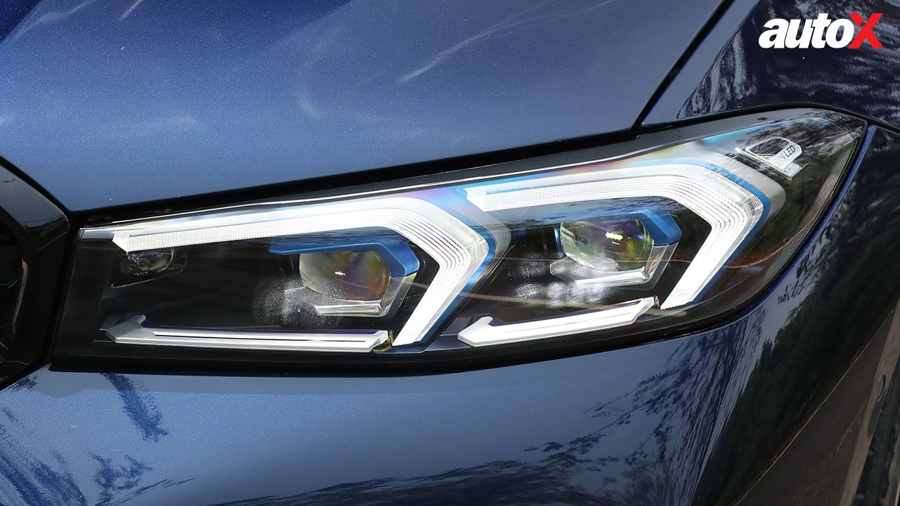 BMW M340i Head Lamp