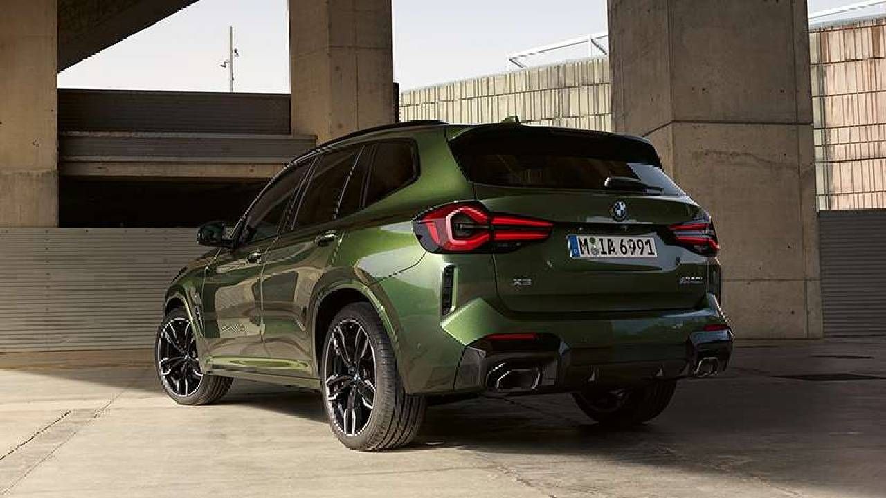 BMW X3 M40i Rear