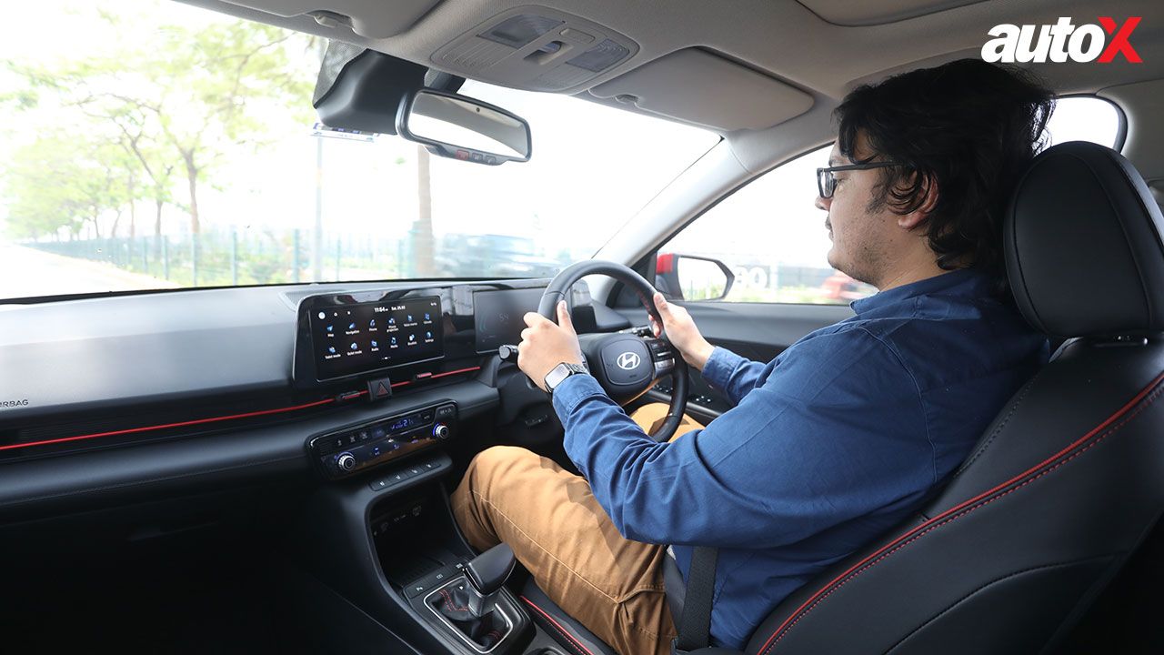 Hyundai Verna Front Row Seat