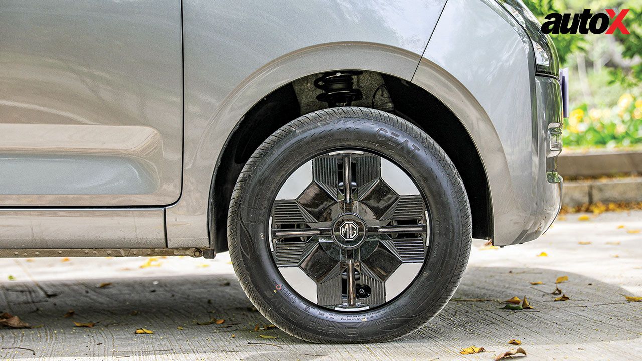 MG Comet EV alloy wheel1