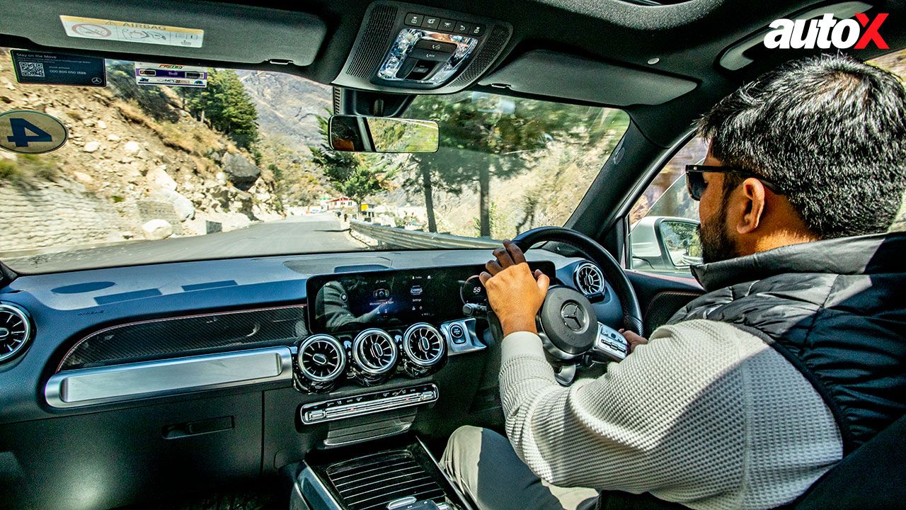 Merc GLB View Of Steering Console And Instrumentation1