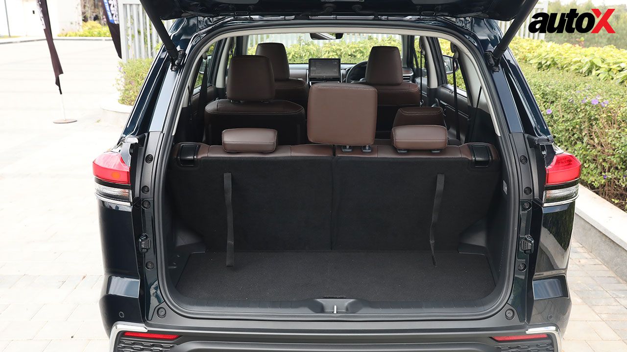 Toyota Innova Hycross Boot Space