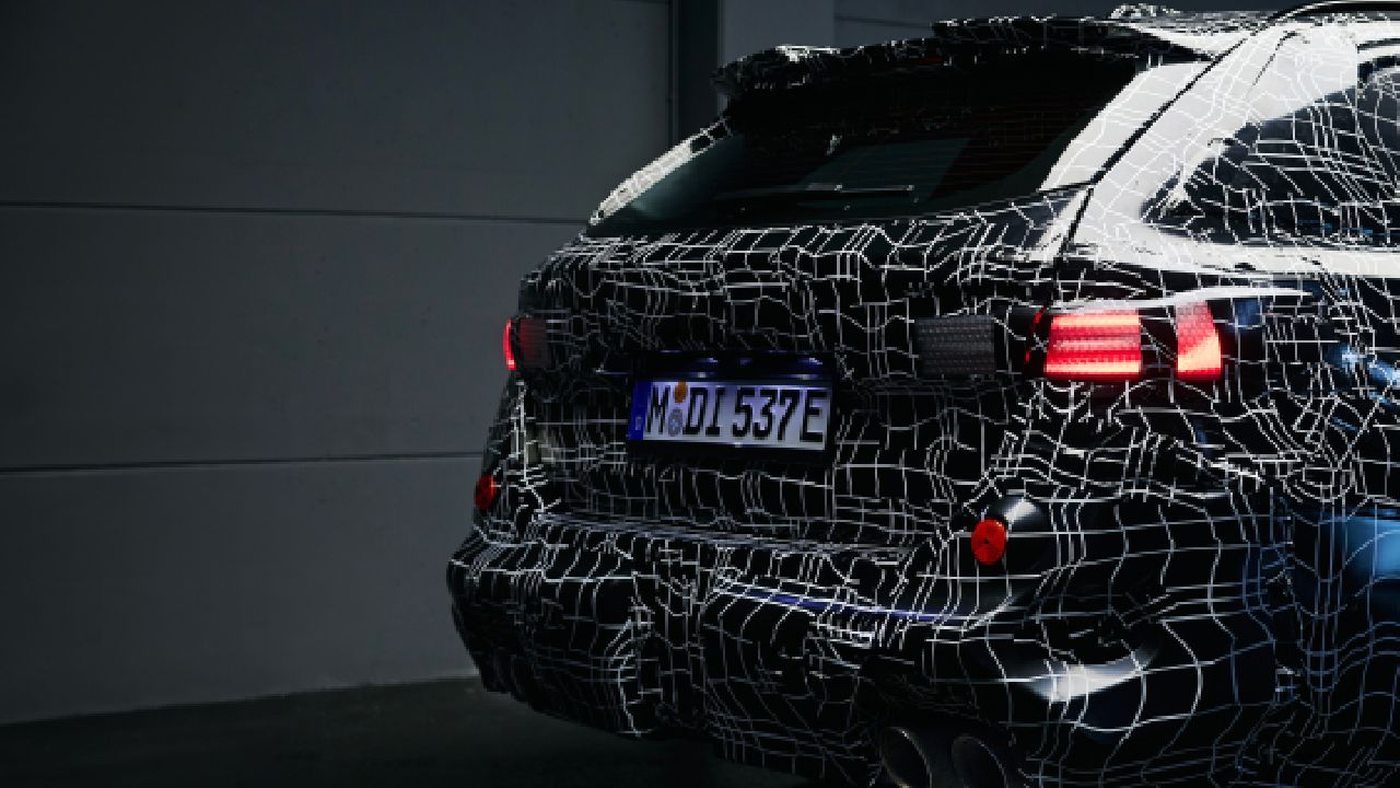 BMW M5 Touring Teaser Rear