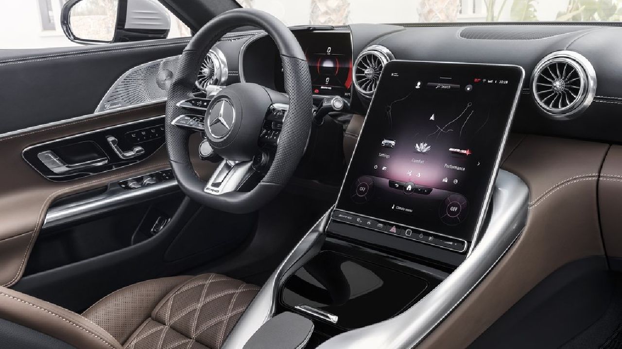 Mercedes Benz AMG SL55 Interior