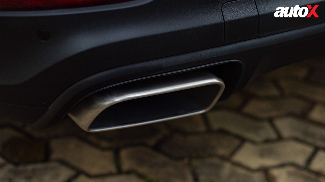 2023 Porsche Cayenne exhaust tip