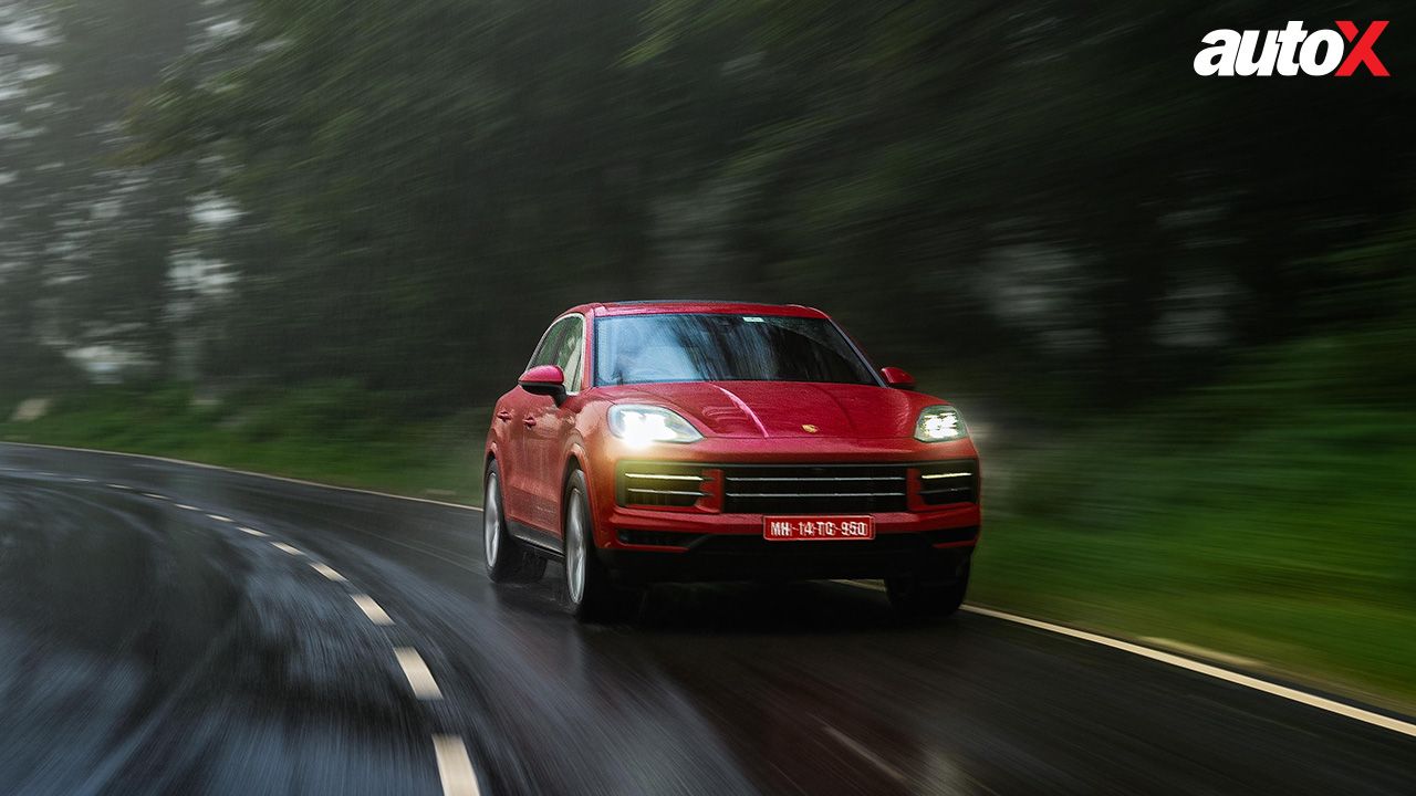 2023 Porsche Cayenne motion front side