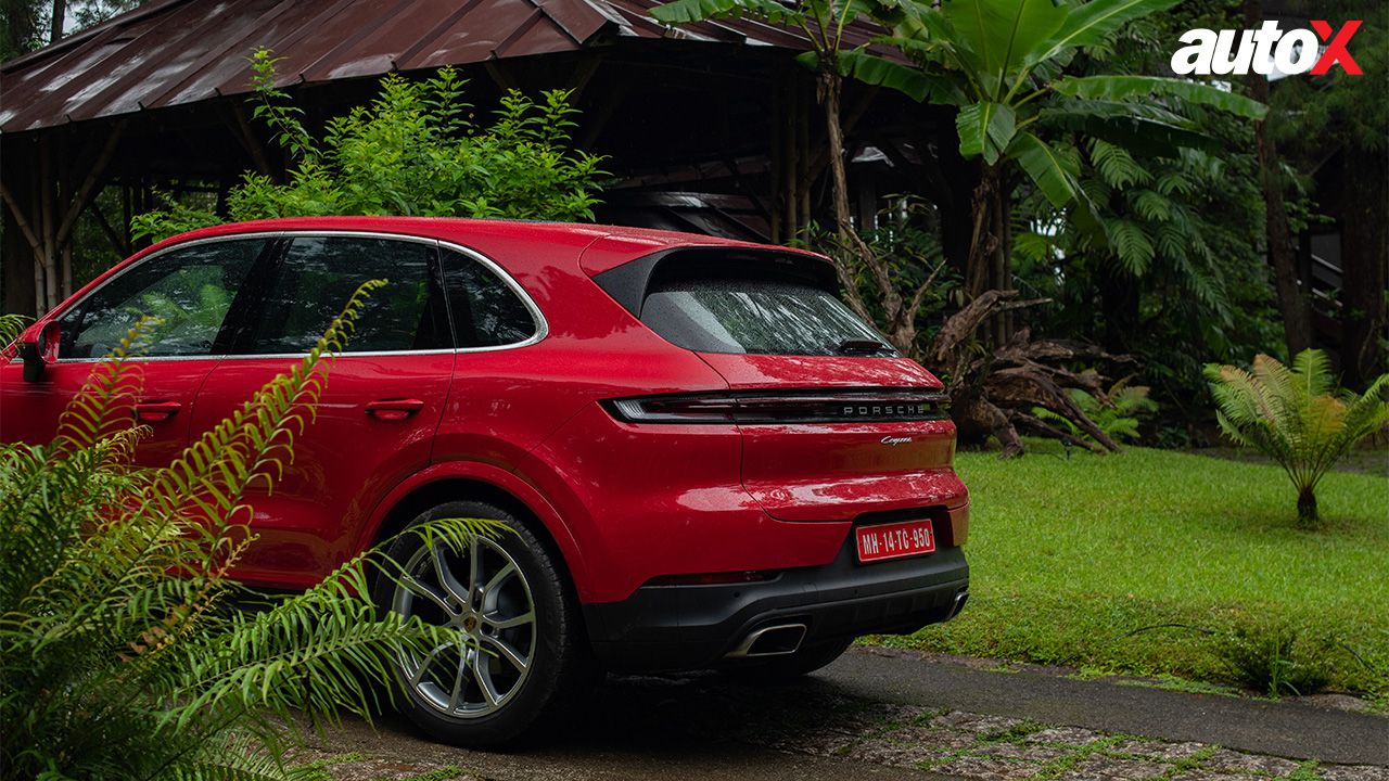 2023 Porsche Cayenne rear haunch