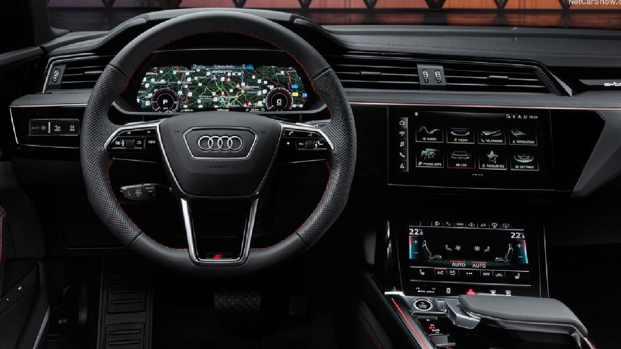 Audi Q8 etron interior jpg