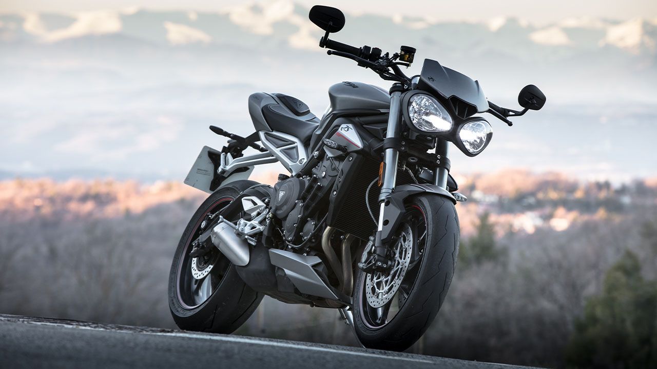 Triumph Street Triple RS Right Front Three Quarter