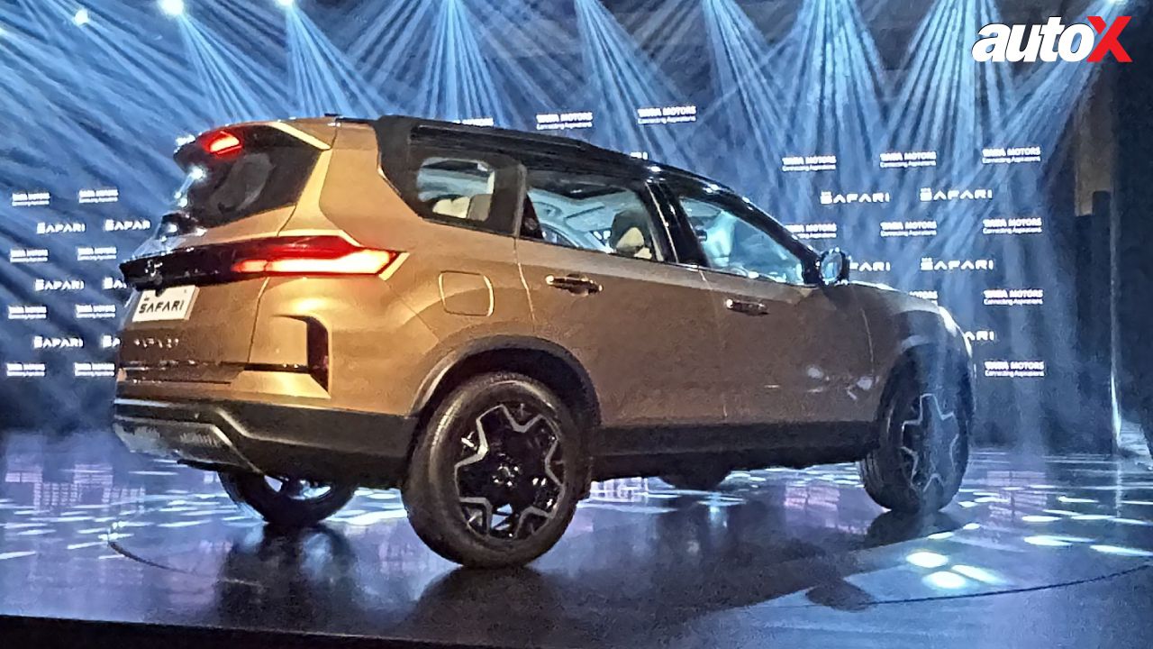 2023 Tata Safari Rear