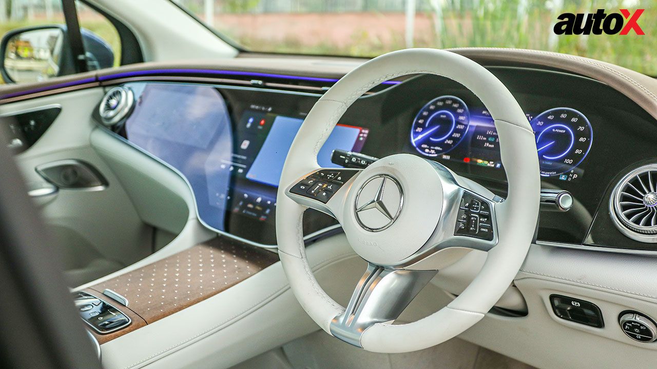 Mercedes Benz EQE 500 Cockpit View