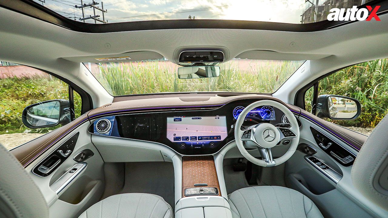 Mercedes Benz EQE 500 Full Cockpit View