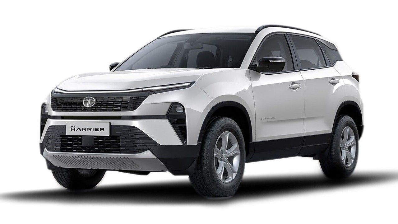 Tata Harrier Lunar White