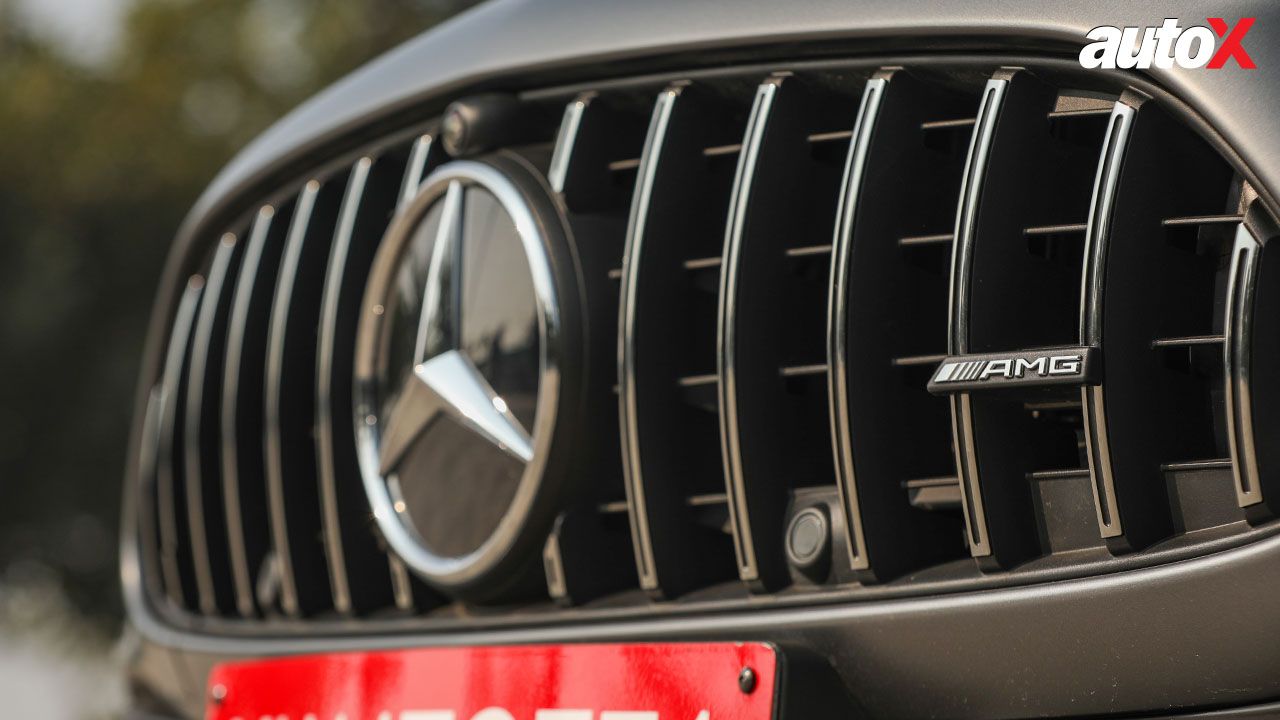 Mercedes Benz AMG C 43 Grille