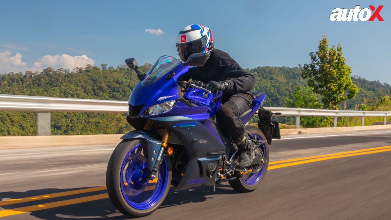 Yamaha YZF R3 Motion View