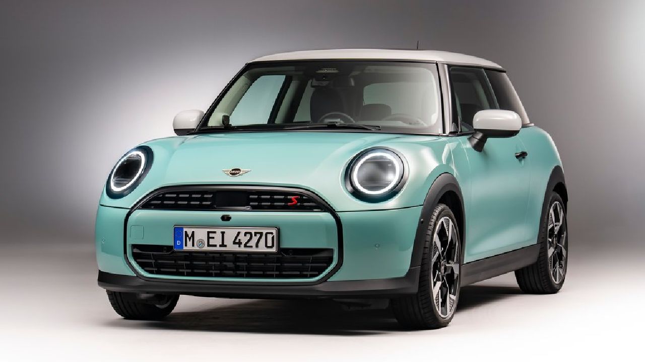 2024 Mini Cooper S-Front quarter