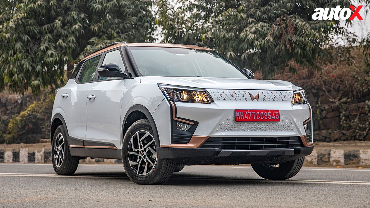 Mahindra XUV400 Facelift Front Three Quarter