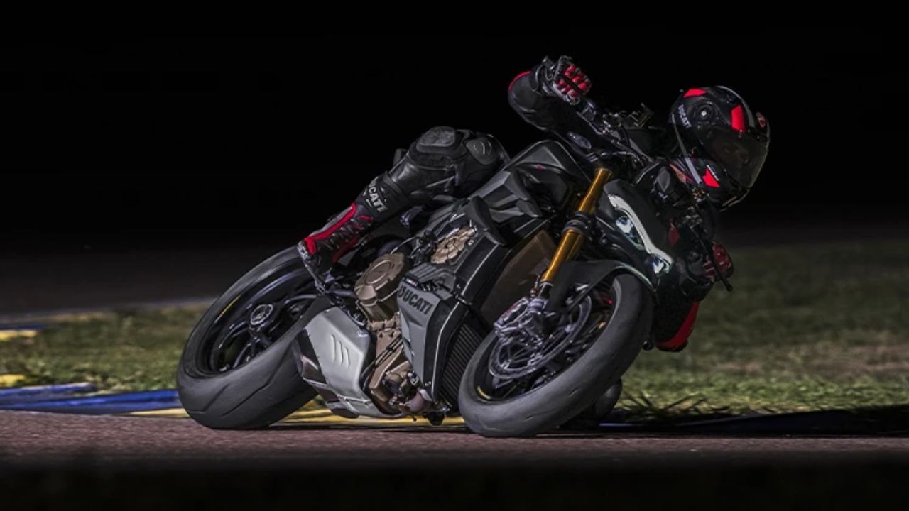 Ducati Streetfighter V4 S