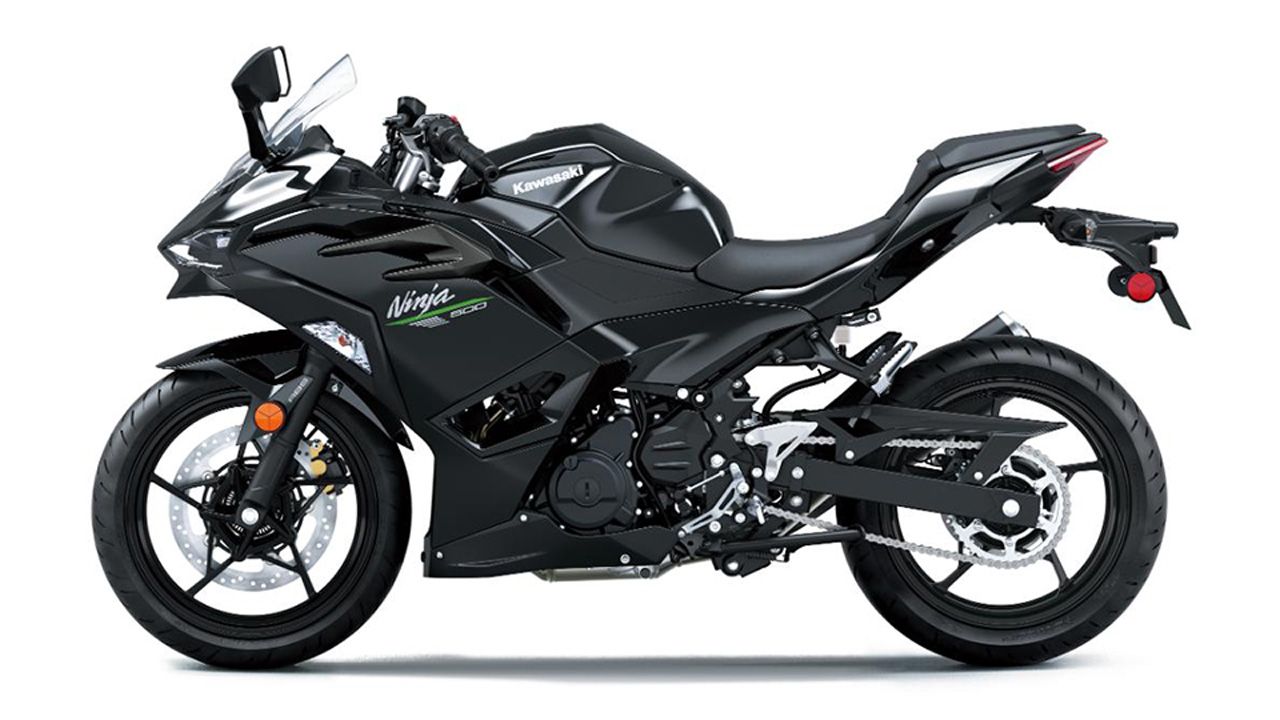 Kawasaki Ninja 500 Left Side View