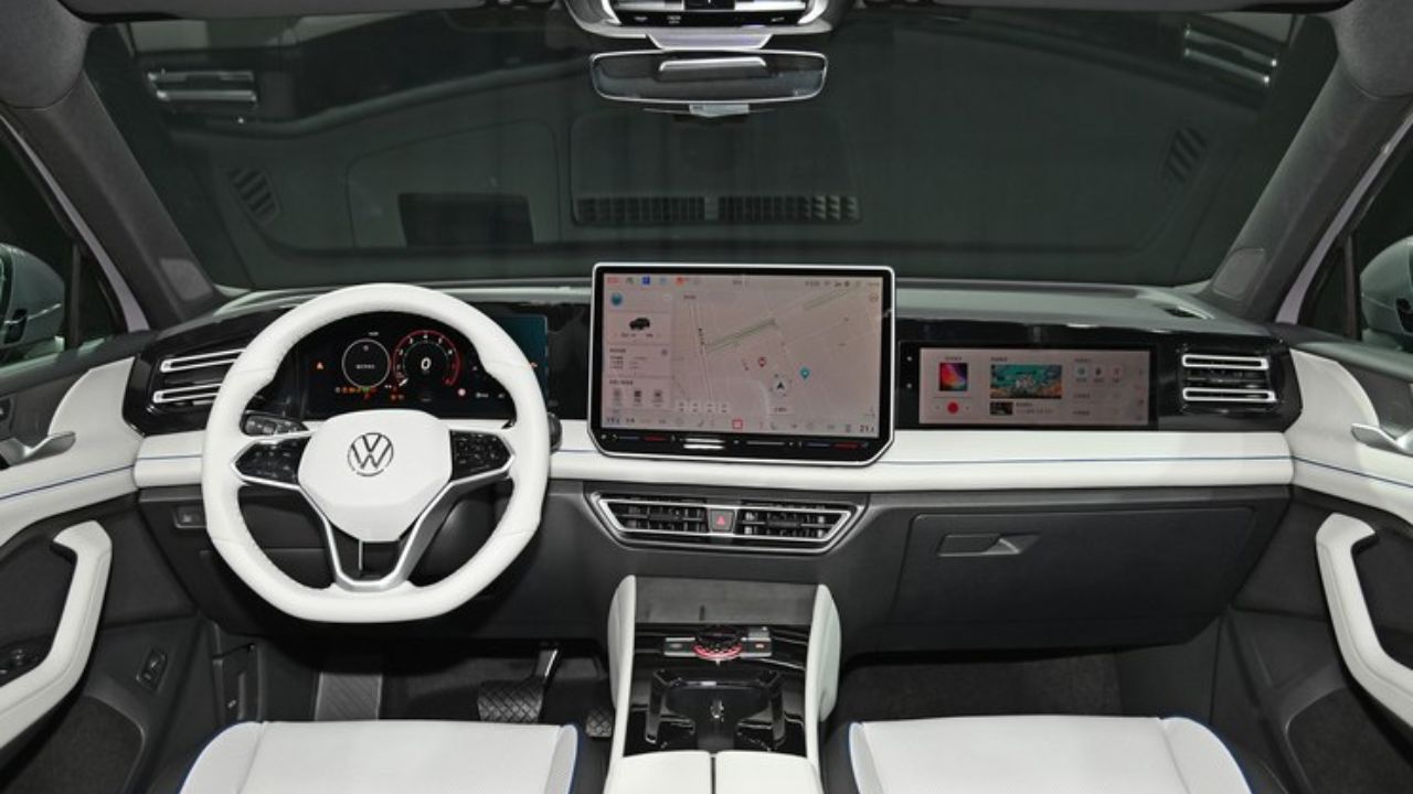 2025 Volkswagen Tiguan L Pro Interior