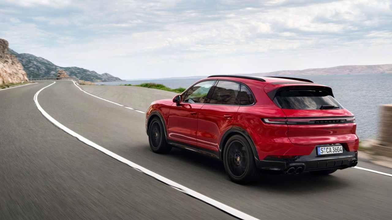 Porsche Cayenne GTS 2025 Rear