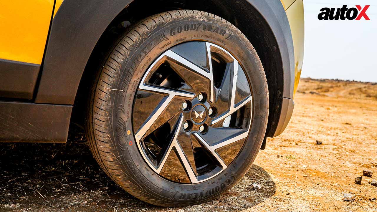 Mahindra XUV 3XO Wheel