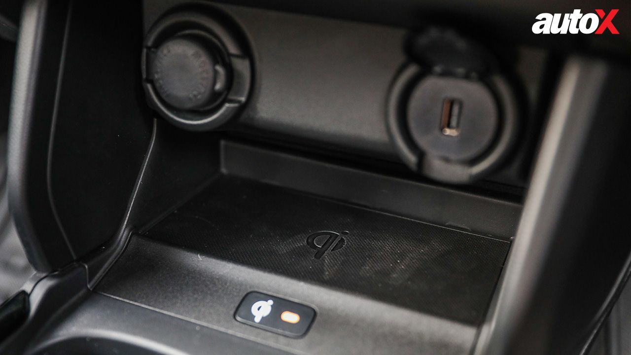 Maruti Suzuki Swift USB Port1