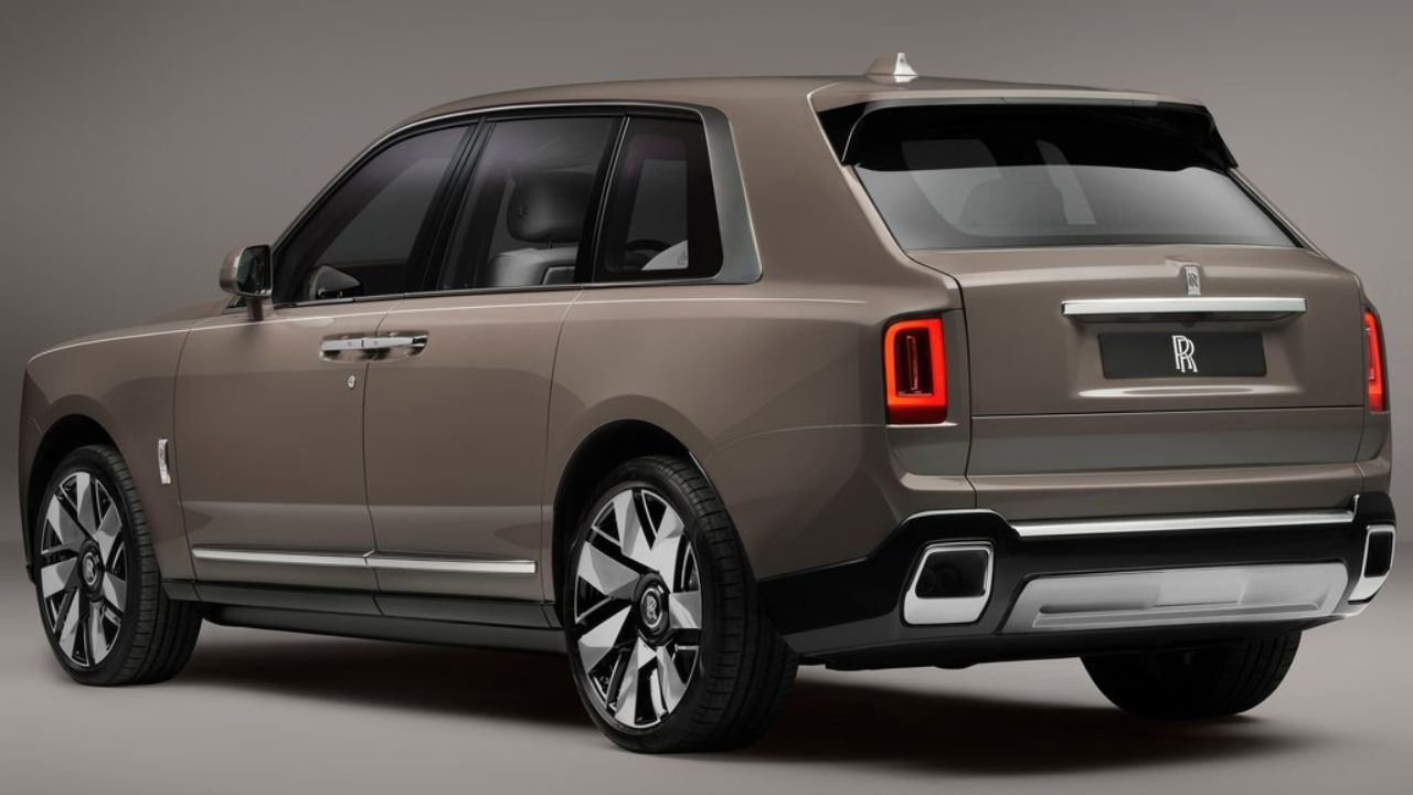 New Rolls Royce Cullinan Series II Rear and Side View