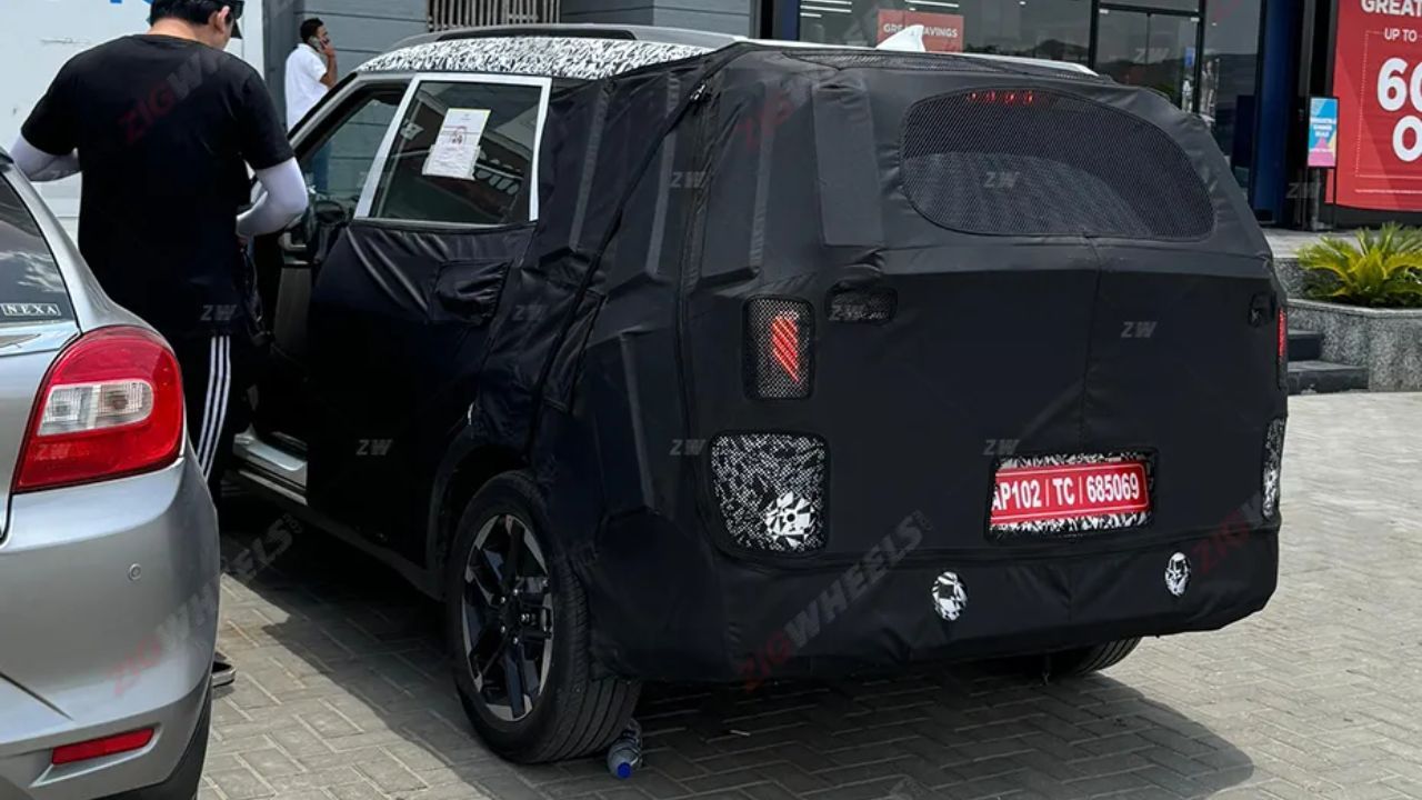 Kia Carens Facelift Spotted Testing