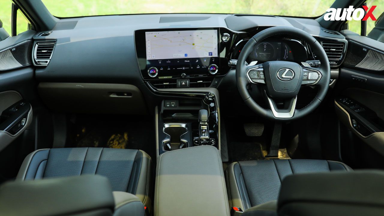 Lexus NX 350h Overtrail Interior