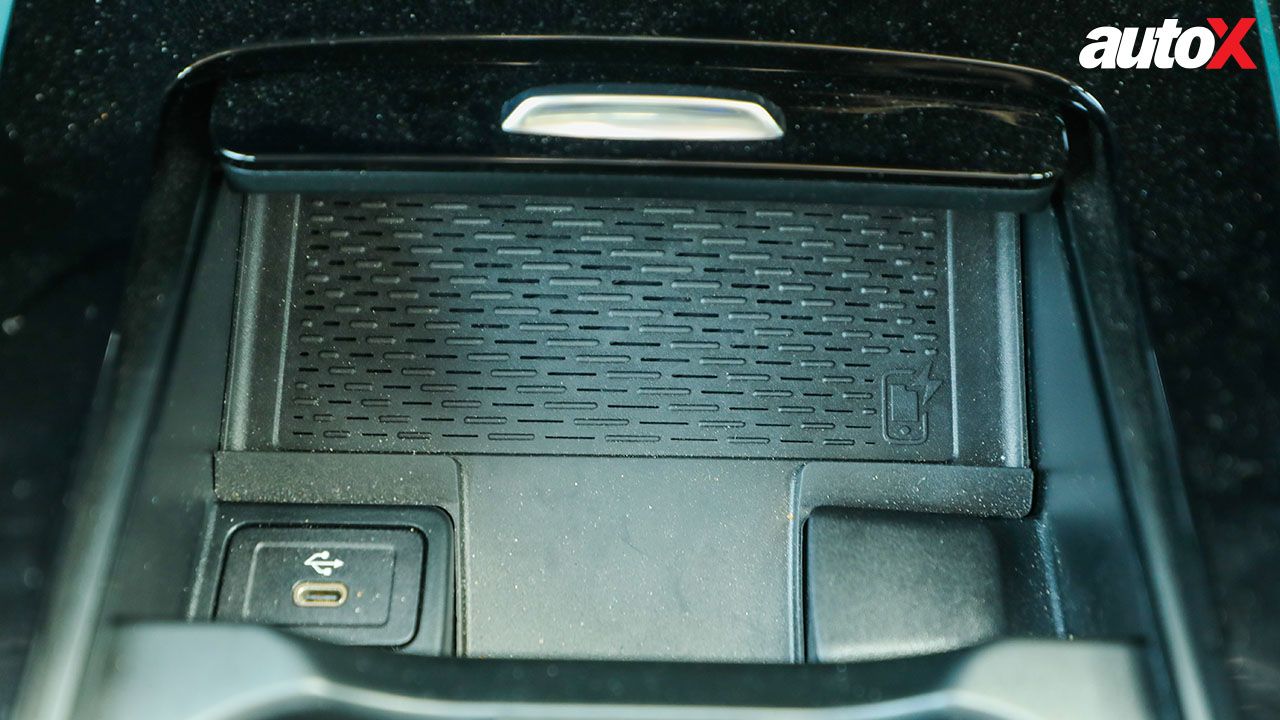 Mercedes Benz EQA Center Console