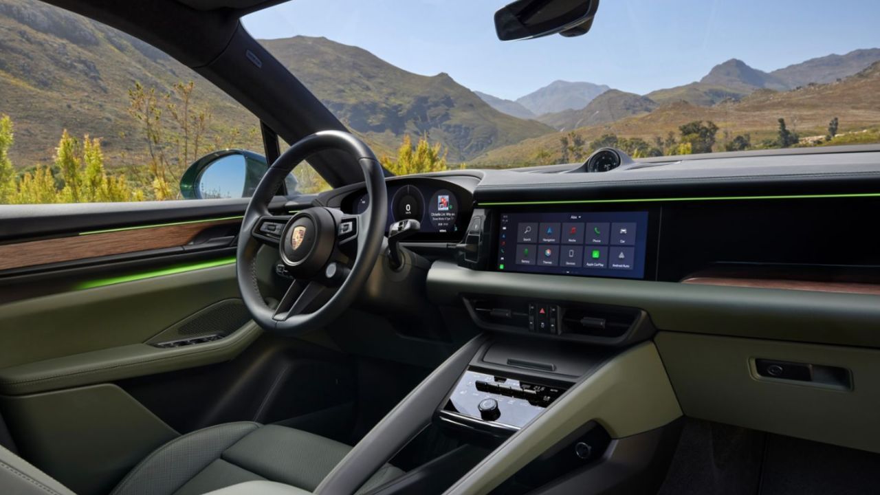 Porsche Macan EV 4S Interior