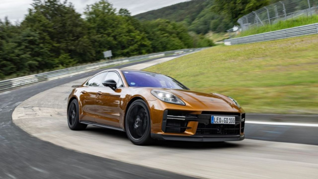 Testing Porsche Panamera Lap Time in Nurburgring