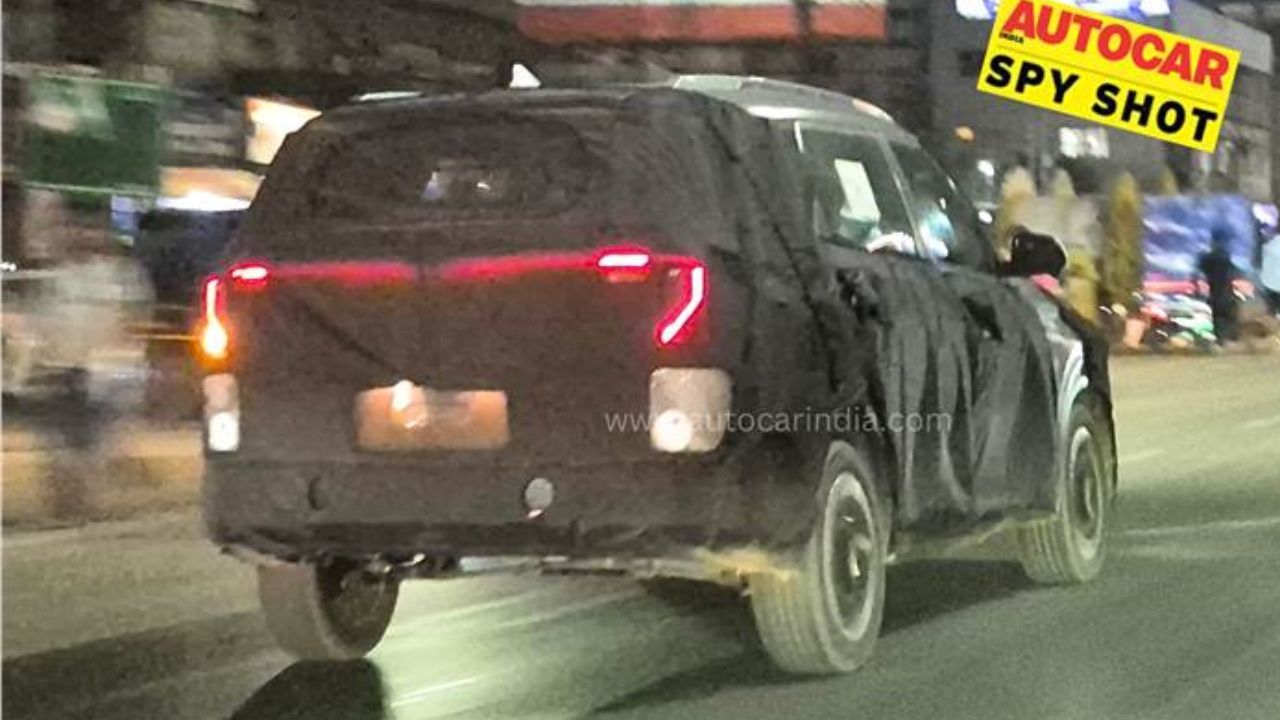 Kia Carens EV Spyshot