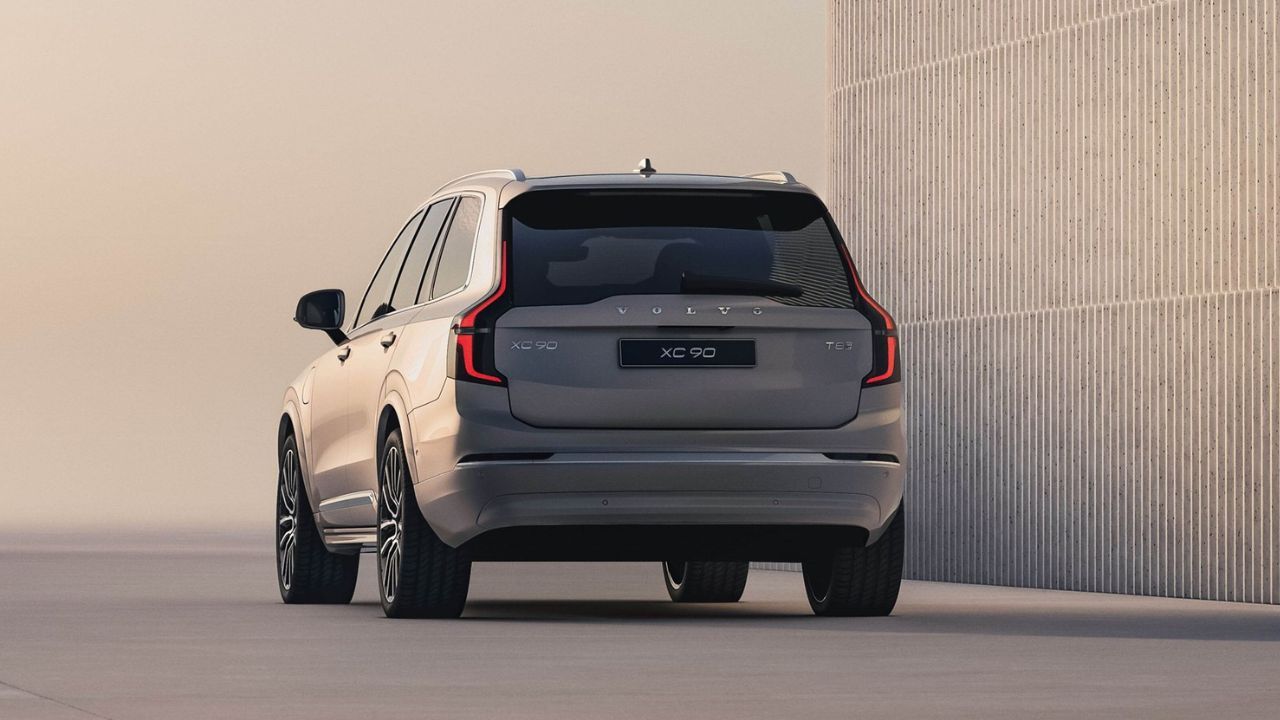 Volvo XC90 Facelift Rear