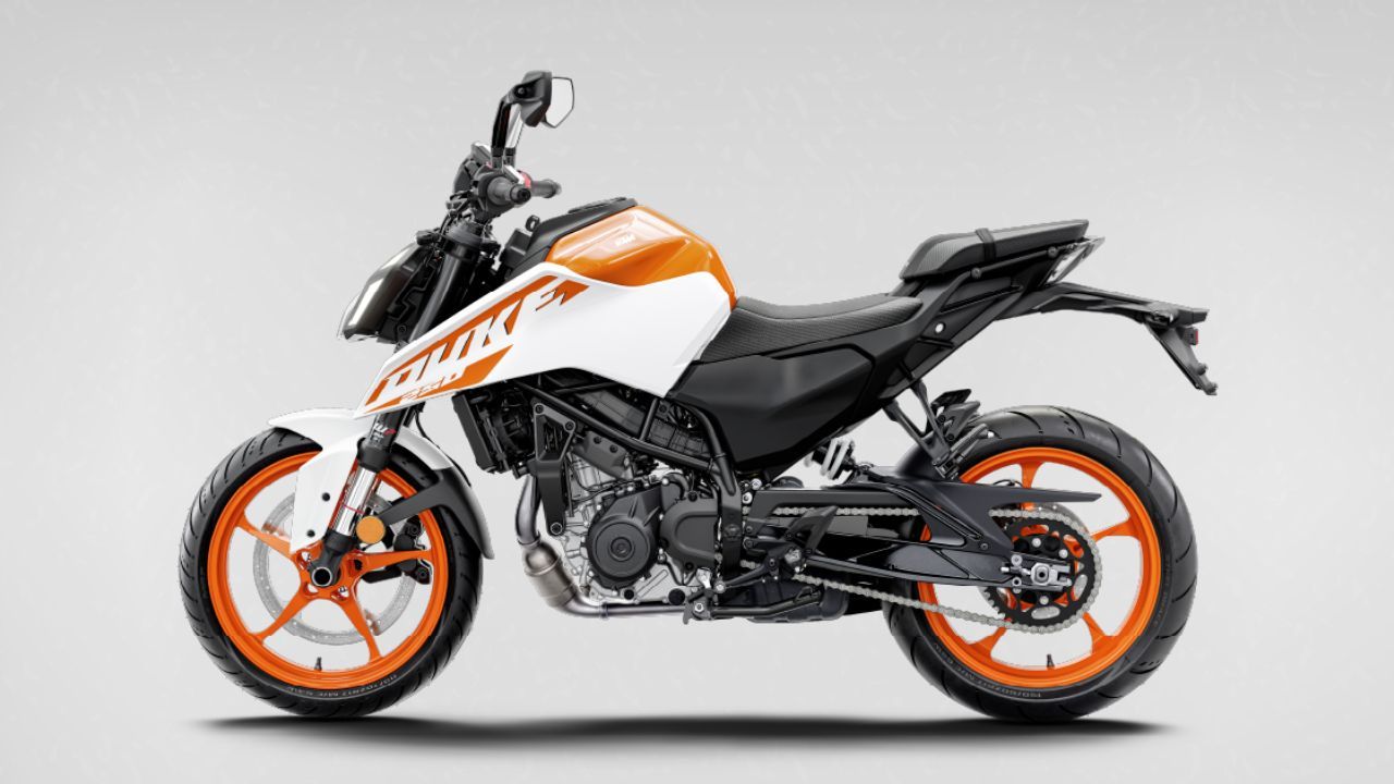 KTM 250 Duke Side View