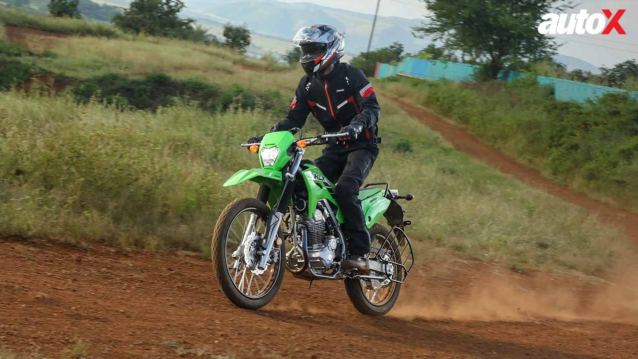 Kawasaki KLX 230 Riding 1