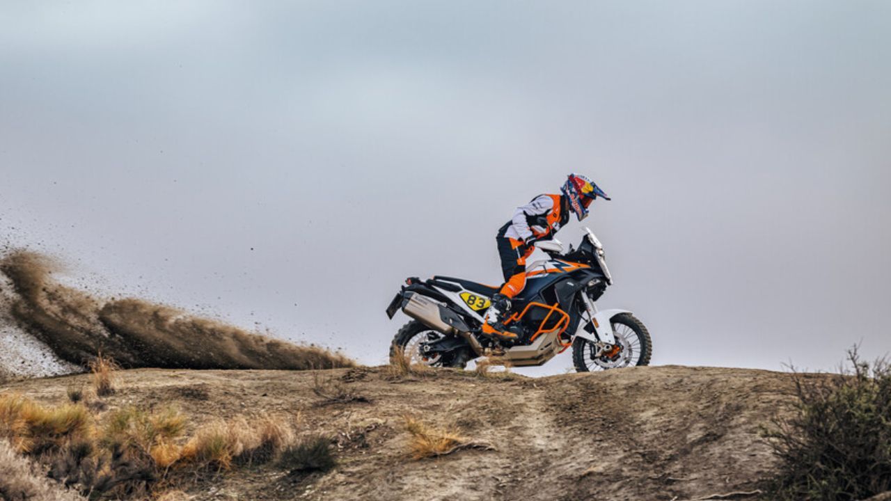 2025 KTM 1390 Super Adventure R 2